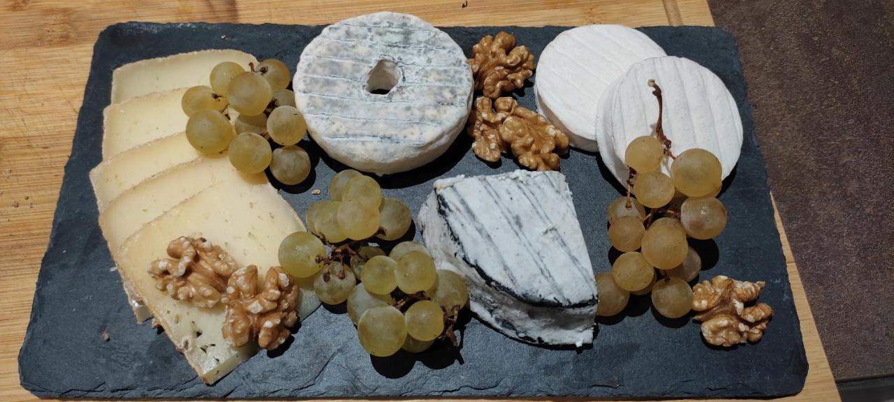 Domaine Les Garrigues Bed & Breakfast Puygaillard-de-Quercy Eksteriør bilde