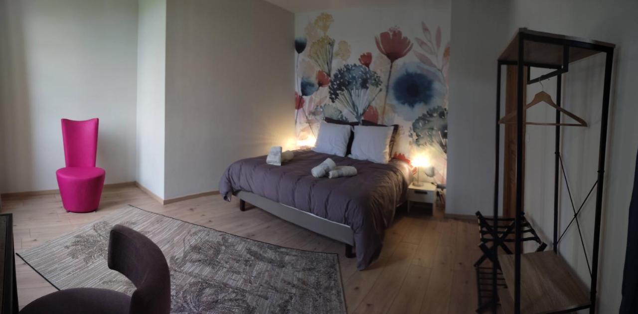 Domaine Les Garrigues Bed & Breakfast Puygaillard-de-Quercy Eksteriør bilde