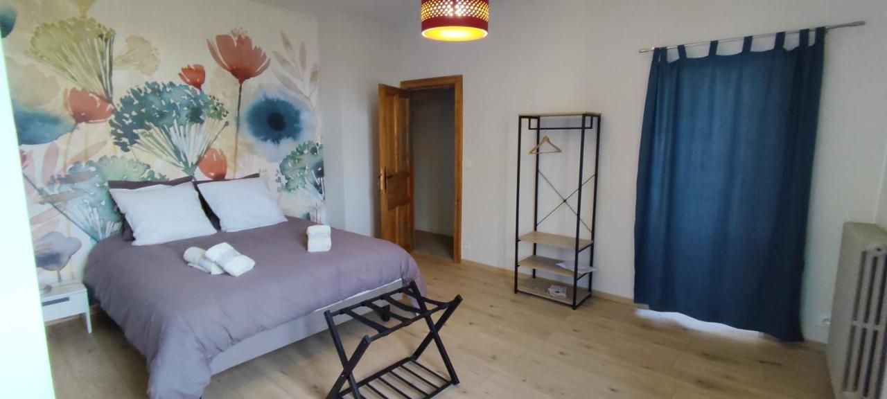 Domaine Les Garrigues Bed & Breakfast Puygaillard-de-Quercy Eksteriør bilde